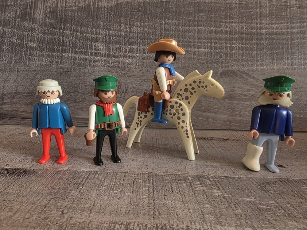 Playmobil Figures Cowboy With Horse Hat Dollhouse Lot 1974 b161